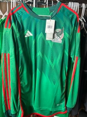New with tags  22-23 Mexico home Large long sleeve.