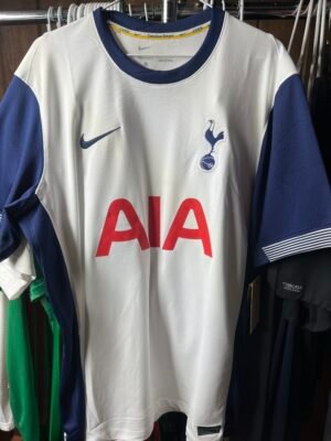 New with tags Tottenham 24/25 jersey Large.