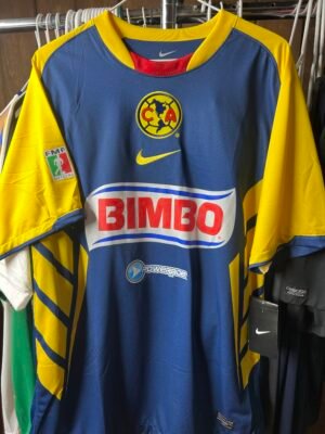 New with tags Vintage Club America 2010-11 Away jersey Large.