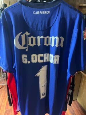 Alternative view of Vintage 2010-11 Club America G. Ochoa jersey Large