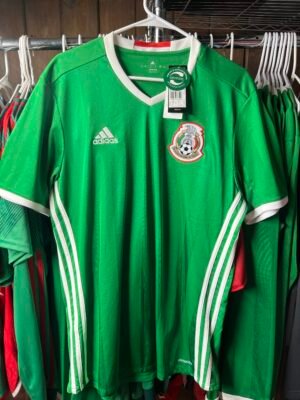 Brand new with tags 16-17 Mexico Large