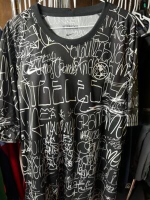 Club America 3XL fits 2XL