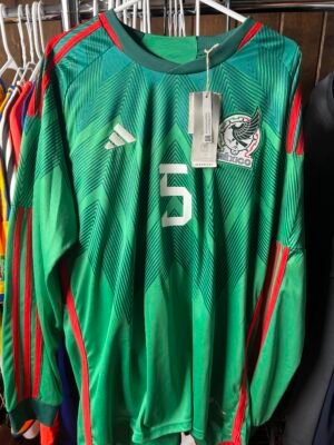 Johan Vásquez Large 22/23 new with tags