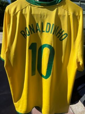 Alternative view of Ronaldinho Brazil XL